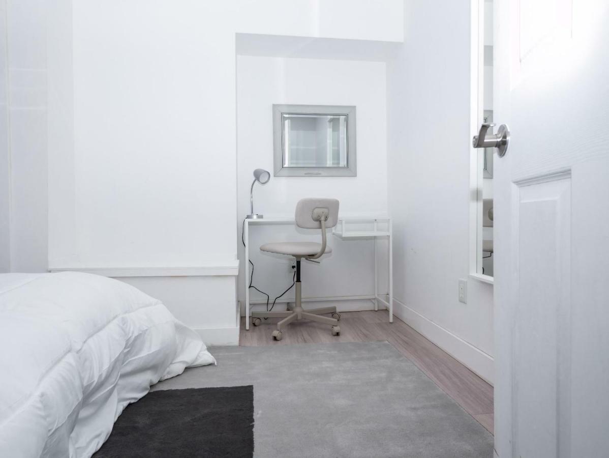 Cosy 1 Bedroom Suite In Leslieville Toronto Luaran gambar